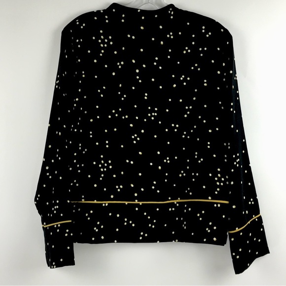 H&M size 2 black semi sheer Straight-cut blouse with a printed pattern. - Picture 6 of 9